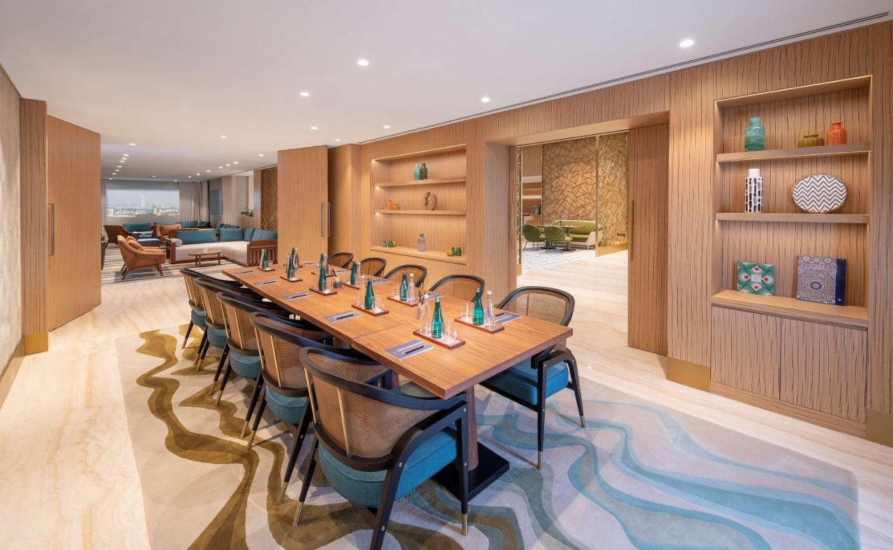 Отель Andaz The Palm, By Hyatt Дубай